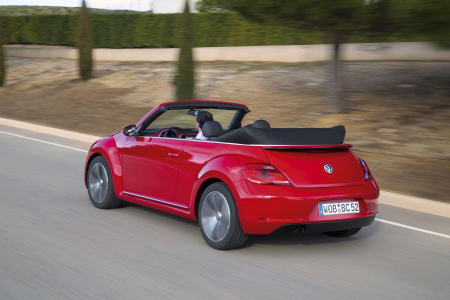  Volkswagen Beetle Cabriolet 2012 года  (фото 88 из 107)